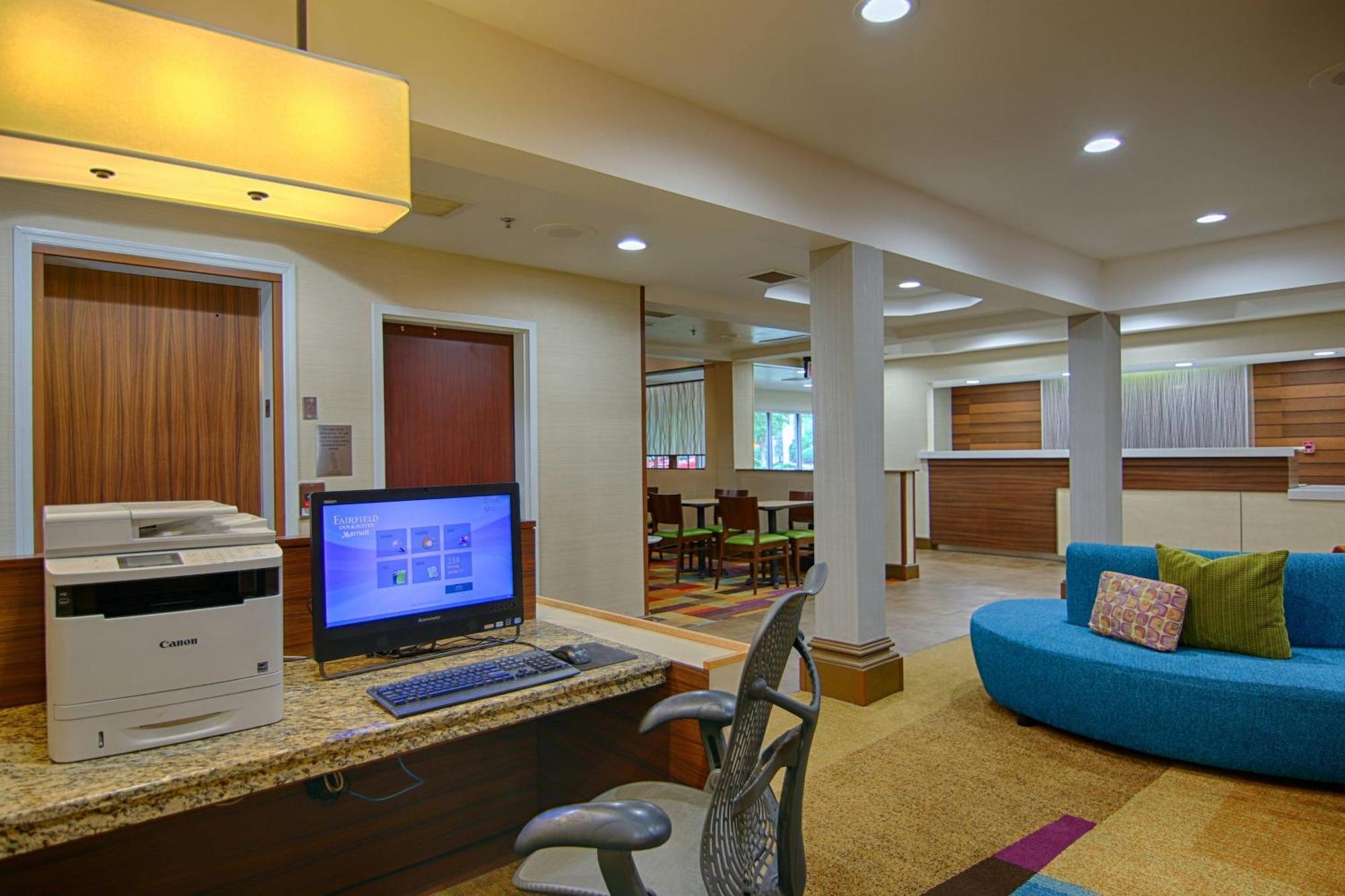 Fairfield Inn & Suites Jacksonville Airport Exterior photo