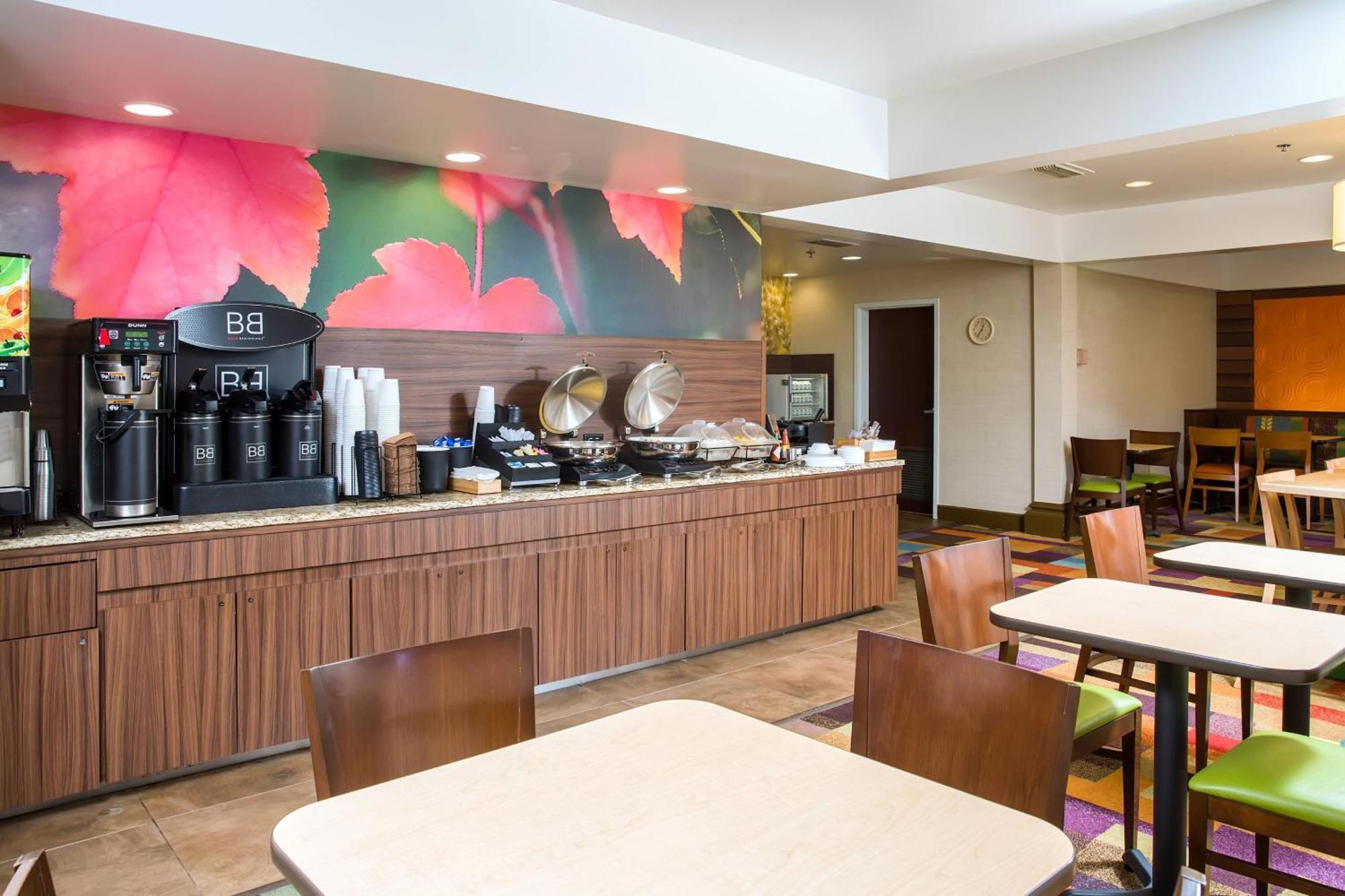 Fairfield Inn & Suites Jacksonville Airport Exterior photo