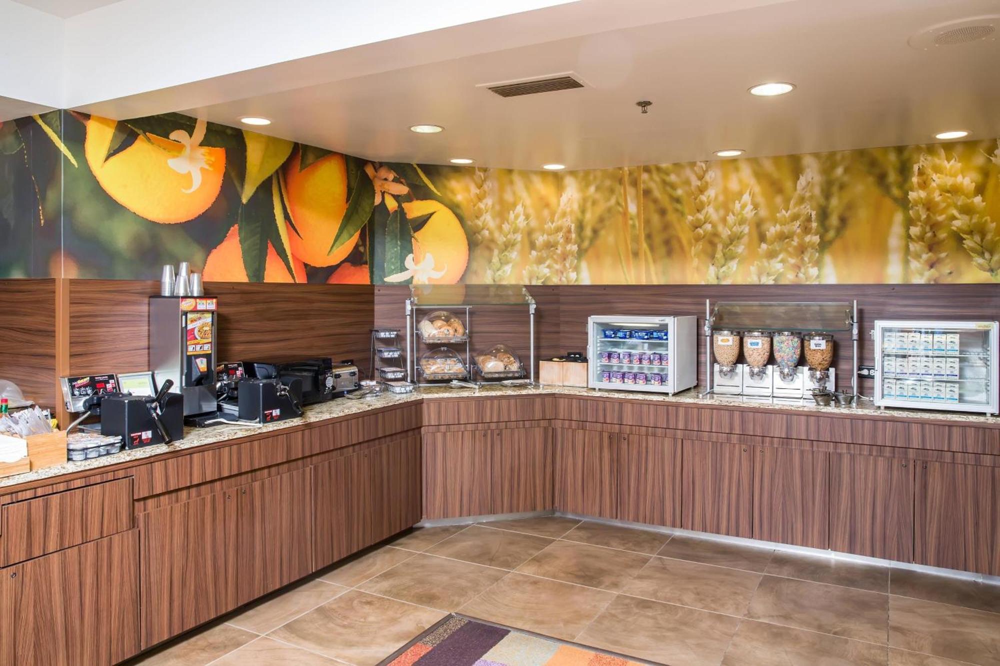 Fairfield Inn & Suites Jacksonville Airport Exterior photo