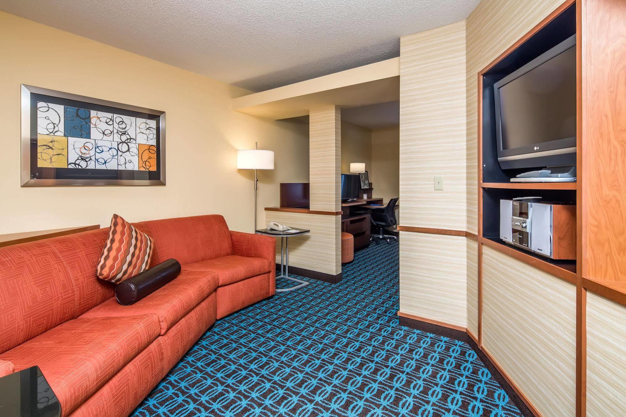 Fairfield Inn & Suites Jacksonville Airport Exterior photo